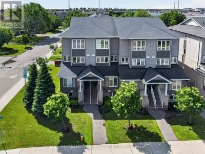 Welcome to this beautifully maintained and move-in ready condominium in the heart of Orleans! Ideall...