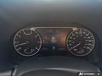 This Nissan Altima boasts a Regular Unleaded I-4 2.5 L/152 engine powering this Variable transmissio... (image 8)