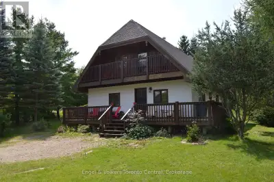Seasonal rental available until November 2026, at the top of Blue Mountain, above the village, is a...