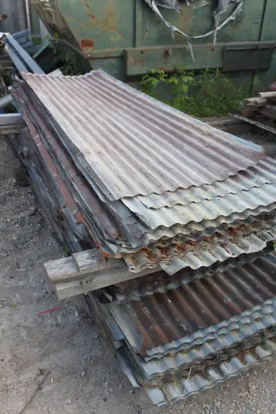 Antique corrugated steel roofing/siding sheets. Galvanized steel. Large quantity available. 6', 8',...
