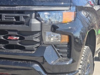 Powerful Gas V8 5.3L/325 engine - Advanced lane departure warning system - 4x4 drivetrain for except... (image 8)