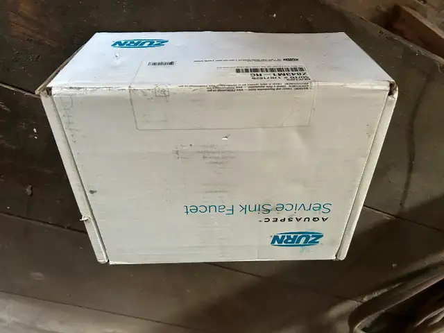 Robinet d'évier  6 po Z843M1-RC in Bathwares in Drummondville - Image 3