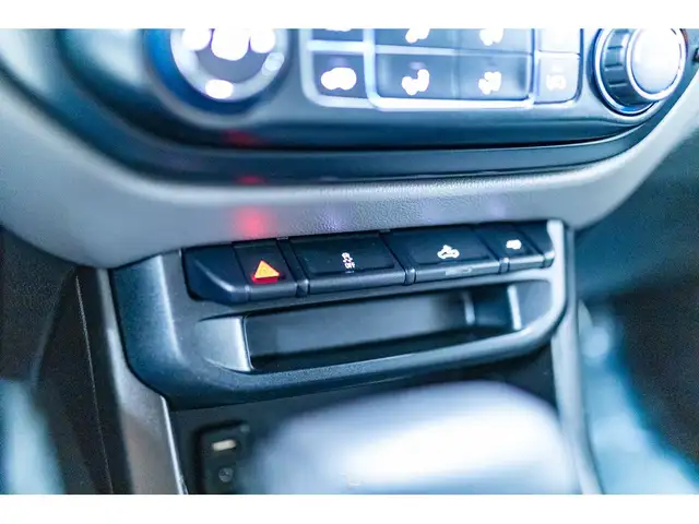 2017 Chevrolet Colorado 4x4 Crew Cab WT Longbox PSeat BCam in Cars & Trucks in Red Deer - Image 21