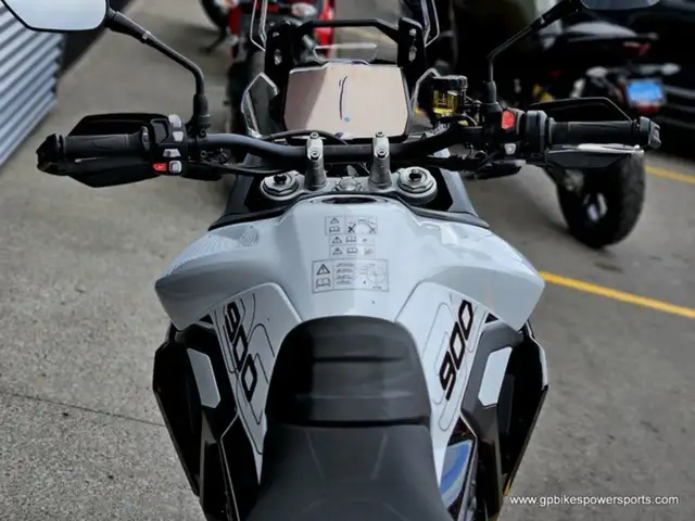 2025 Triumph Tiger 900 GT Pro in Dirt Bikes & Motocross in Oshawa / Durham Region - Image 8