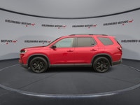 // ACCIDENT FREE!! // // SINGLE OWNER! // This 2024 Honda Pilot Black Edition AWD is a full-size SUV... (image 4)