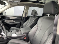 CLEAN CARFAX ONE OWNER, Heated and Cooled Front Seats, Heated Steering Wheel, Back up Camera, PANORA... (image 7)
