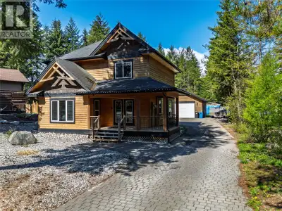 Welcome to your dream home, getaway, home nestled in the heart of Golden, British Columbia! This stu...