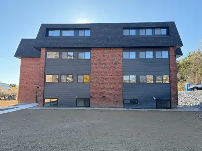 Fully renovated to meet contemporary style expectations, this 1 bedroom/1 bath apt is for those who...