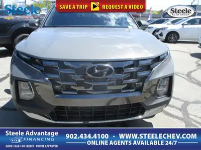Built for drivers who want pickup practicality without giving up everyday comfort, this used 2024 Hy...