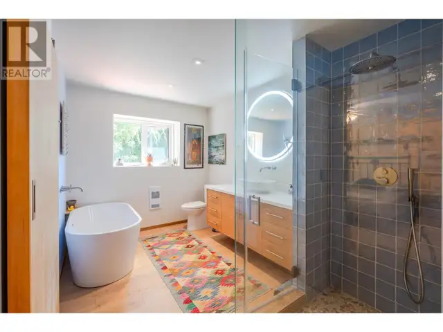 830 Three Mile Road Penticton, British Columbia in Houses for Sale in Penticton - Image 31