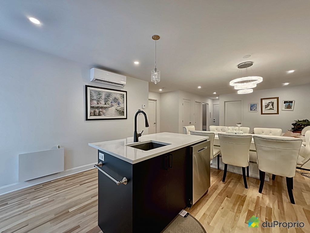 $629,000 - Condominium for sale in Longueuil (Vieux-Longueuil) — photo 3