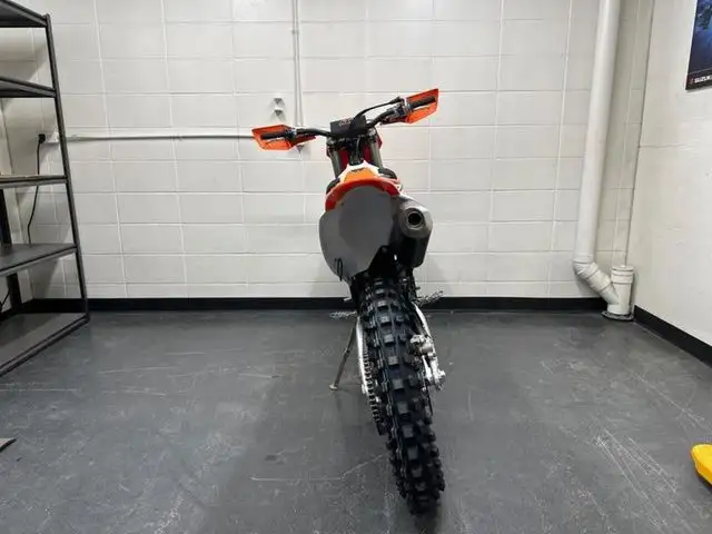 2024 KTM 250 XC-F in Dirt Bikes & Motocross in Calgary - Image 11