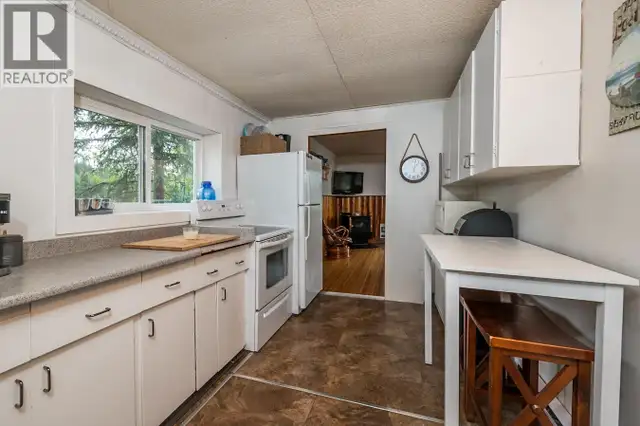 39385 W 16 HIGHWAY Prince George, British Columbia in Houses for Sale in Prince George - Image 4