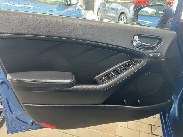 2014 Kia Forte 4dr Sdn Auto EX w-Sunroof in Cars & Trucks in Longueuil / South Shore - Image 17