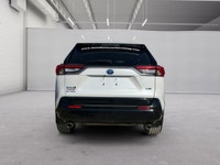 CLEAN CARFAX, ELECTRIFIED PERFORMANCE Experience the perfect balance of power, efficiency, and advan... (image 3)
