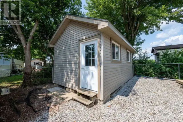 18 PINEVIEW STREET Malahide (Lyons), Ontario in Condos for Sale in Woodstock - Image 11