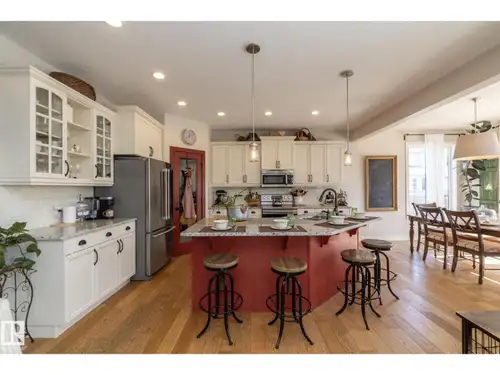 Welcome to this beautiful fully finished 3+2 bed, 3.5 bath home with a FORCED WALK-OUT BASEMENT COMP...