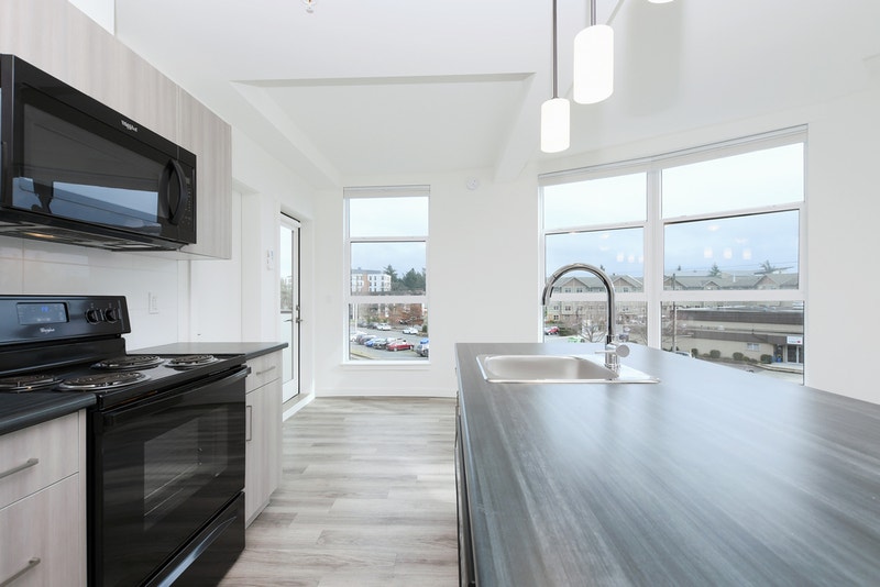 1 Bedroom + Den Available 1 Month FREE Rent Call Now! Long Term