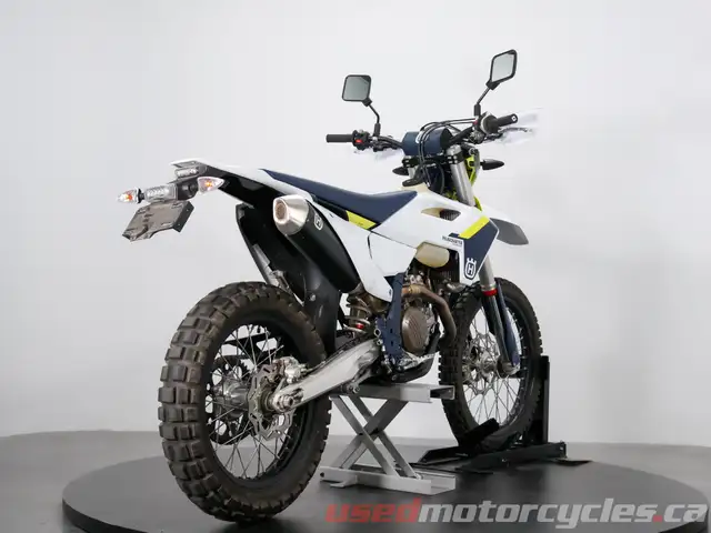2025 Husqvarna Motorcycles FE501W in Dirt Bikes & Motocross in Kelowna - Image 4