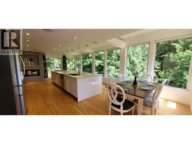 5344 CLIFFRIDGE AVENUE North Vancouver, British Columbia in Houses for Sale in North Shore - Image 8