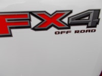 2024 Ford F250 XLT 6.7L, V8, power stroke diesel, crew cab, pw, pl, air 4x4, back-up camera, leather... (image 9)