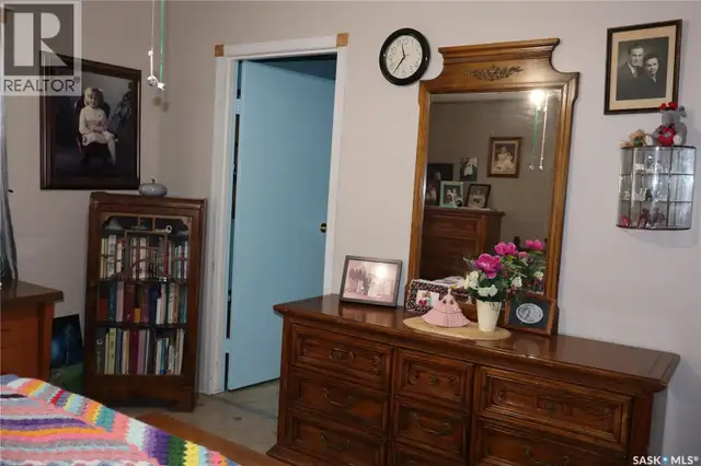 228 7th AVENUE E Gravelbourg, Saskatchewan in Houses for Sale in Moose Jaw - Image 25