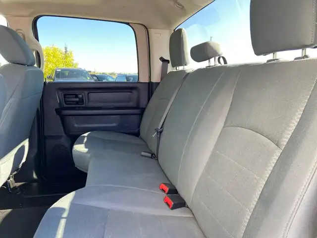 2017 Ram 1500 Tradesman | Legendary 5.7L HEMI V8 Engine & 4x4 in Cars & Trucks in Edmonton - Image 27