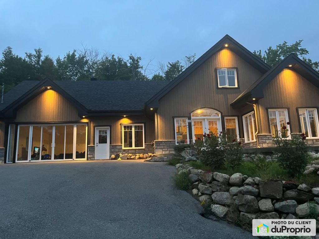 $750,000 - 2 Storey for sale in St-Elie-de-Caxton — photo 3