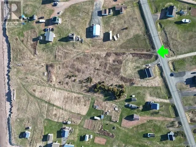 Lot Route 305 Cap-Bateau, New Brunswick in Land for Sale in Miramichi - Image 5