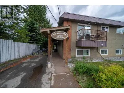 Step into refined mountain living with this beautifully renovated 2-bedroom, 1-bathroom ground-floor...