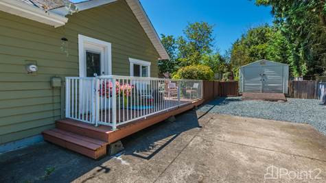 Homes for Sale in Parksville, British Columbia $585,000 in Houses for Sale in Parksville / Qualicum Beach - Image 2