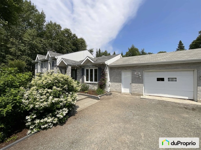 $598,000 - Split Level for sale in Rimouski (Pointe-Au-Père) — photo 1