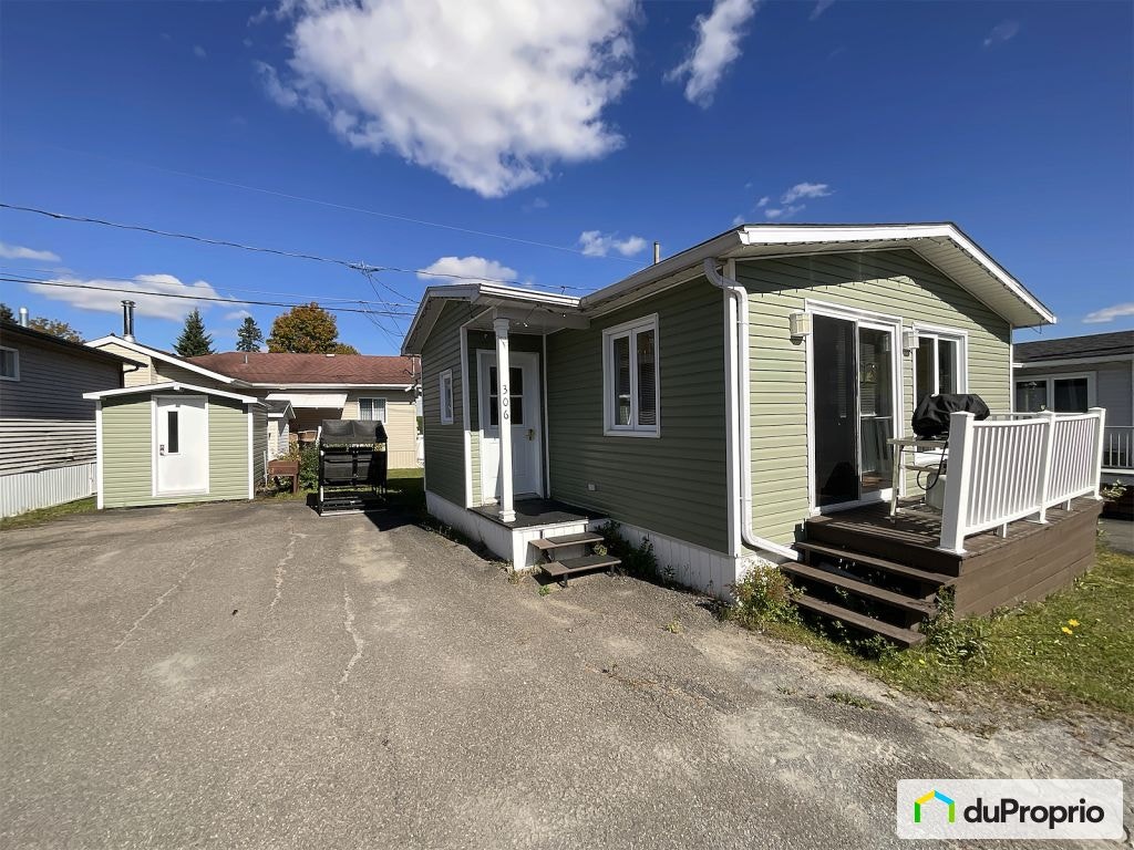 $172,000 - Mobile home for sale in St-Sauveur — photo 1