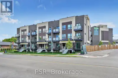 221 - 39 DANFORTH ROAD Toronto (Oakridge), Ontario