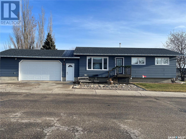 405 Northcote DRIVE Swift Current, Saskatchewan in Houses for Sale in Swift Current