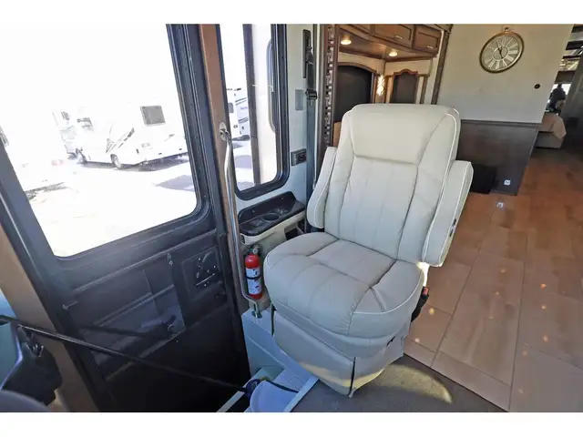 2020 Newmar Ventana 3407 Pusher Diesel 360HP, Classe A in RVs & Motorhomes in Laval / North Shore - Image 39