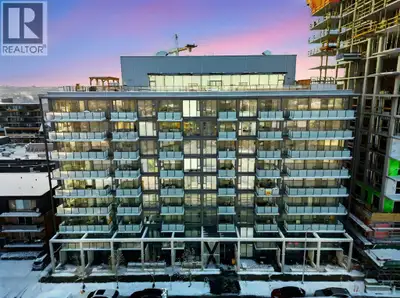 Welcome to your new home in The Annex, one of Kensington’s most desirable concrete buildings and Cal...