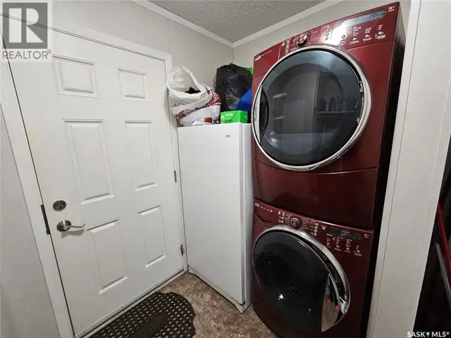 10 Four Seasons Trailer COURT Shaunavon, Saskatchewan in Houses for Sale in Swift Current - Image 22