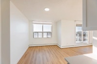 Amenities: Fitness Centre • Heated Parking • Social Room • Quiet Building • Heat & Water Included Su... (image 4)
