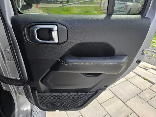 2020 Jeep Gladiator5212390199460044821