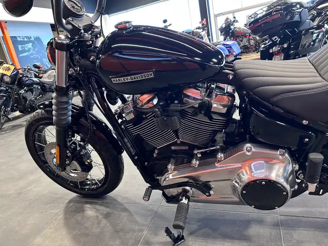 2026 Harley-Davidson Street Bob in Street, Cruisers & Choppers in Grande Prairie - Image 12