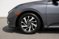 2019 Honda Civic EX | Sunroof | Apple CarPlay | Alloys Well-equipped and fuel-efficient, this 2019 H... (image 9)
