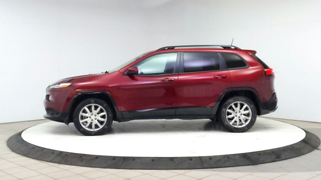 2018 Jeep Cherokee in Cars & Trucks in Lethbridge - Image 2