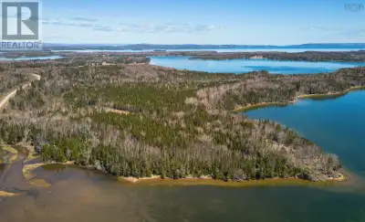 Imagine waking up to these views every morning! Nestled into a private subdivision on the banks of C...