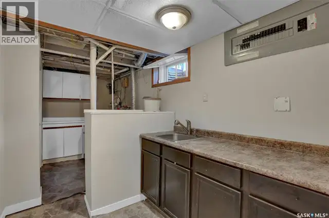 1830 Cowan CRESCENT Regina, Saskatchewan in Houses for Sale in Regina - Image 21