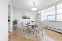 Bachelor Apartment for Rent Located in the heart of downtown London, 520 Wellington Street. Centenni... (image 3)