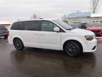 • Power_Steering • Power_Brakes • Power_Windows • Power_Seat • Power_Mirrors • Power_Locks • Air_Con... (image 5)