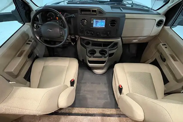 2015 Forest River Lexington 265DS – Pre-Owned Class B+ Motorhome in RVs & Motorhomes in Red Deer - Image 15