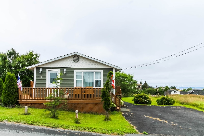 Live Cozy in Scenic Hearts Delight with Bay Views! Houses for Sale