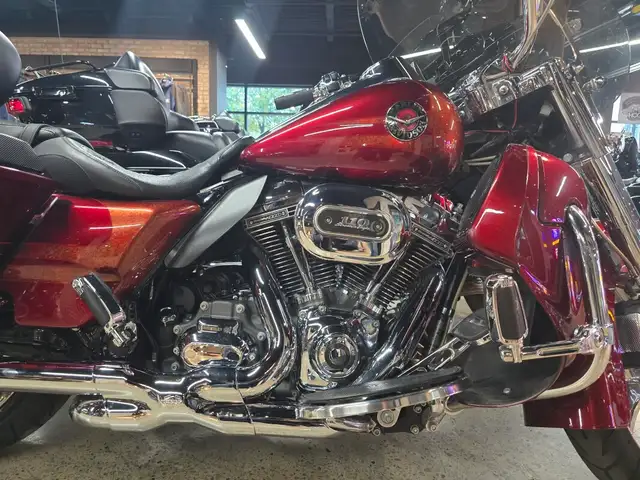 2013 Harley-Davidson CVO-SE Road King in Street, Cruisers & Choppers in Markham / York Region - Image 4